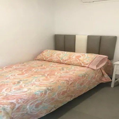 Avenida 2 Apartment *